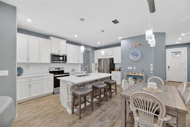 3766 LAUGHING DOVE AVENUE, Sun City Center, FL 33573