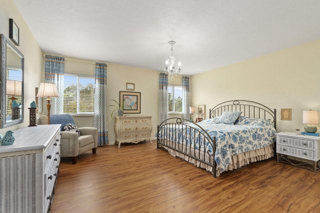 5800 SW Longspur Lane, Palm City, FL 34990