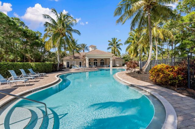 5800 SW Longspur Lane, Palm City, FL 34990