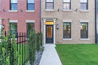 500 SW B Street 3, Bentonville, AR 72712