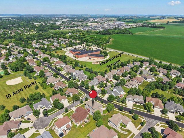 1252 Dartmouth Drive, Waunakee, WI 53597