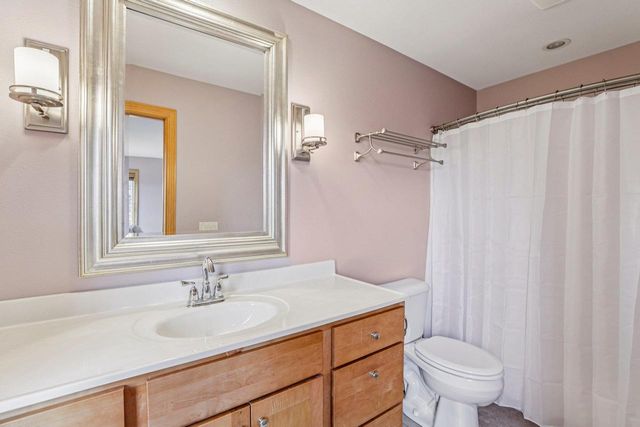 1252 Dartmouth Drive, Waunakee, WI 53597