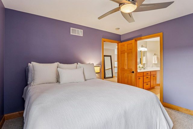 1252 Dartmouth Drive, Waunakee, WI 53597