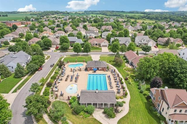 1252 Dartmouth Drive, Waunakee, WI 53597