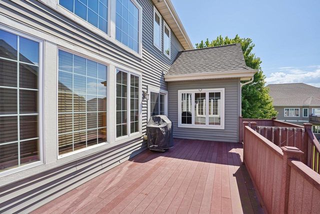 1252 Dartmouth Drive, Waunakee, WI 53597