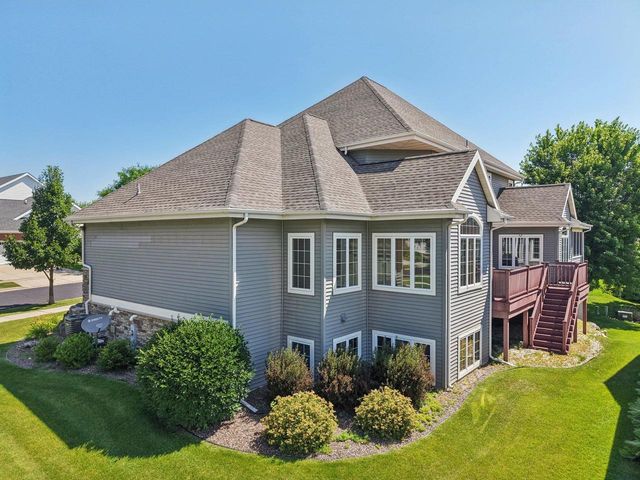 1252 Dartmouth Drive, Waunakee, WI 53597