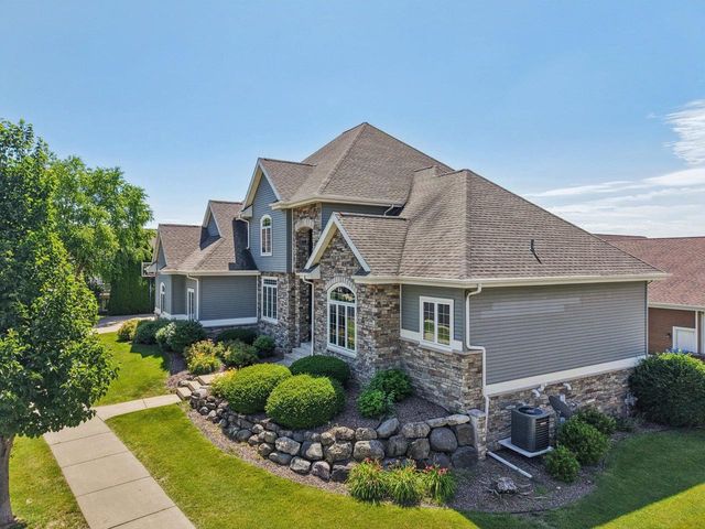 1252 Dartmouth Drive, Waunakee, WI 53597