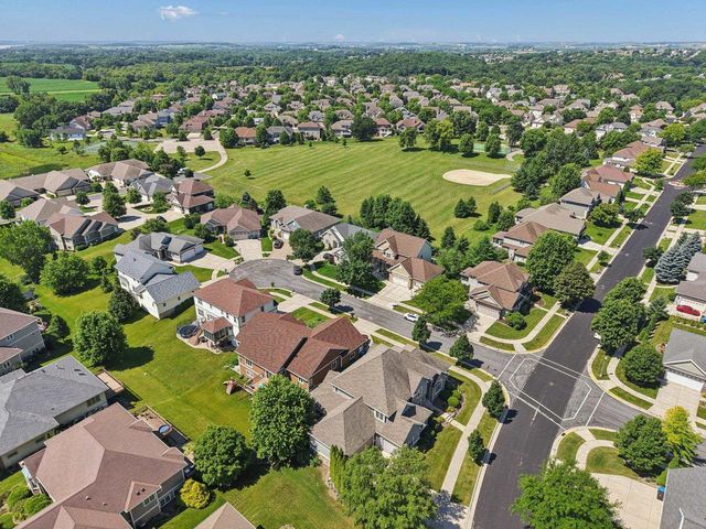 1252 Dartmouth Drive, Waunakee, WI 53597