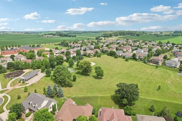 1252 Dartmouth Drive, Waunakee, WI 53597