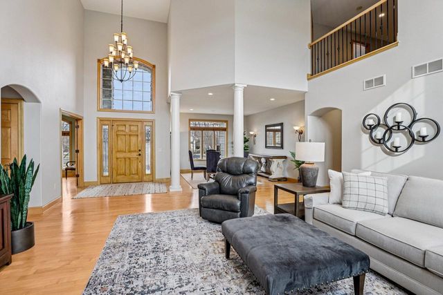 1252 Dartmouth Drive, Waunakee, WI 53597