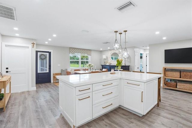 631 5th ST SW, Naples, FL 34117