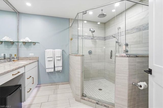 631 5th ST SW, Naples, FL 34117