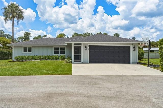 631 5th ST SW, Naples, FL 34117