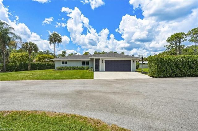 631 5th ST SW, Naples, FL 34117