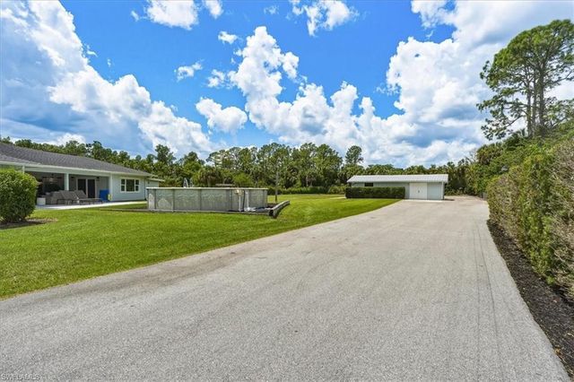 631 5th ST SW, Naples, FL 34117