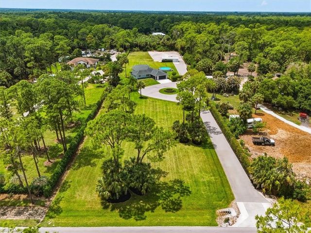 631 5th ST SW, Naples, FL 34117