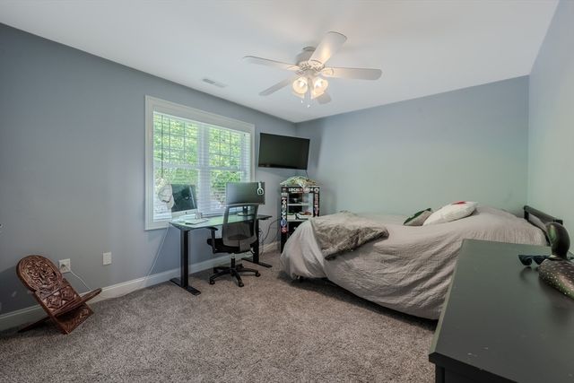 110 Munsing Rdg, Granby, MA 01033