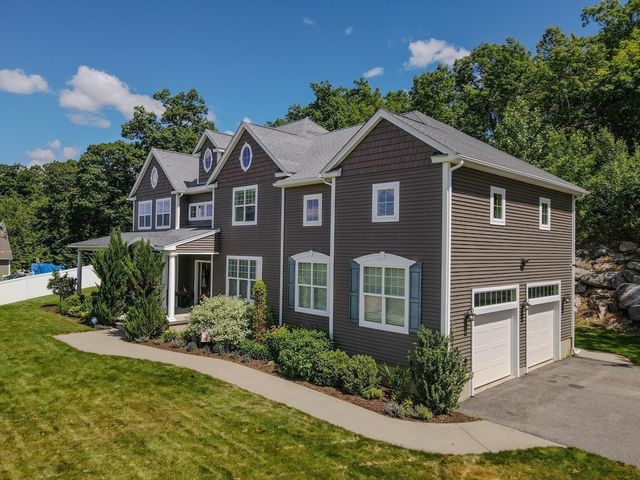 110 Munsing Rdg, Granby, MA 01033