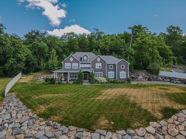 110 Munsing Rdg, Granby, MA 01033