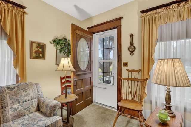 215 W Harrison Street, Belvidere, IL 61008