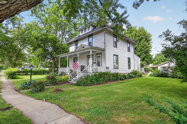 215 W Harrison Street, Belvidere, IL 61008