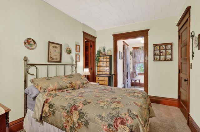 215 W Harrison Street, Belvidere, IL 61008