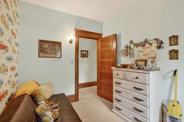 215 W Harrison Street, Belvidere, IL 61008