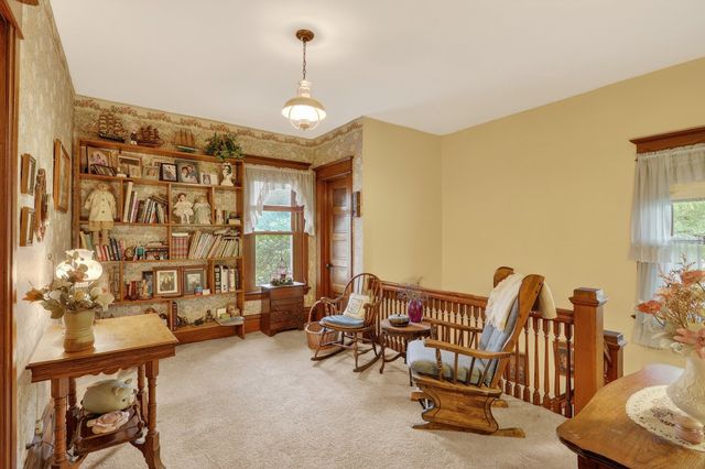 215 W Harrison Street, Belvidere, IL 61008