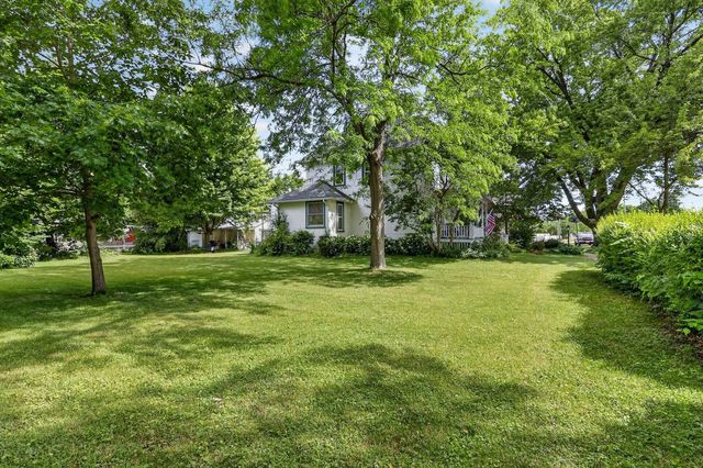215 W Harrison Street, Belvidere, IL 61008
