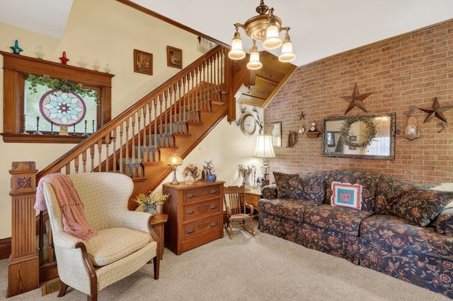 215 W Harrison Street, Belvidere, IL 61008