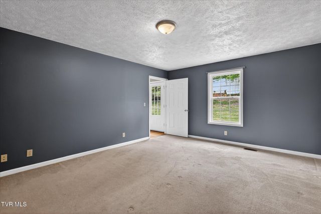 157 Stoneybrook Drive, Abingdon, VA 24210