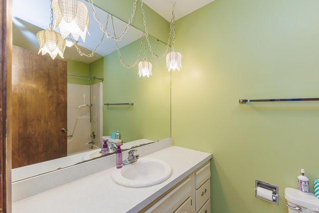 1009 S Stratford Court, Yorktown, IN 47396