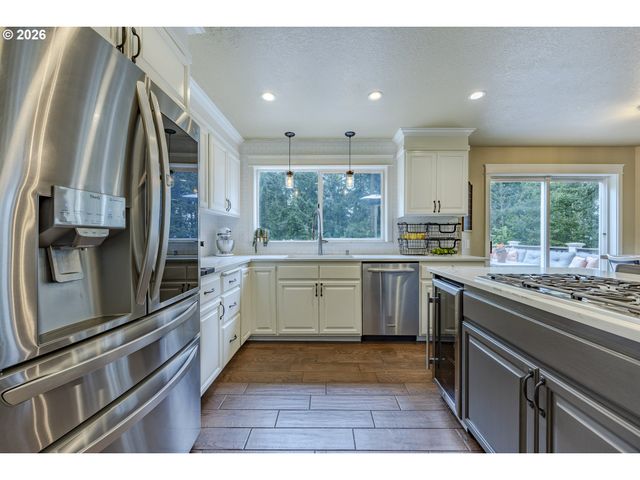 3071 SOLOMAN Loop, Eugene, OR 97405