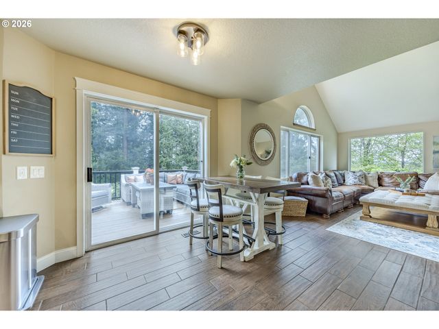 3071 SOLOMAN Loop, Eugene, OR 97405