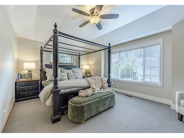 3071 SOLOMAN Loop, Eugene, OR 97405