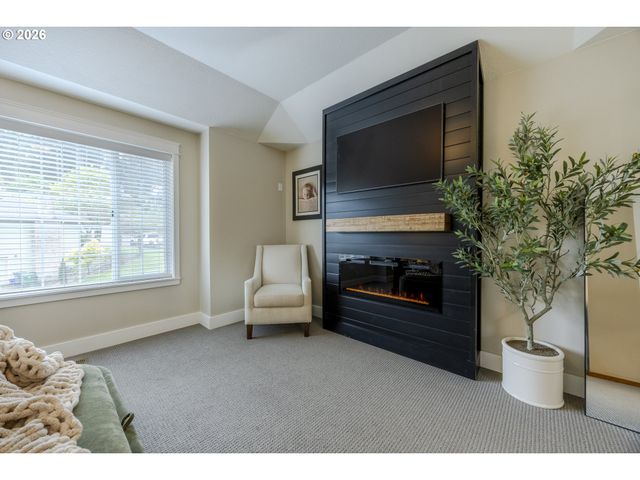 3071 SOLOMAN Loop, Eugene, OR 97405