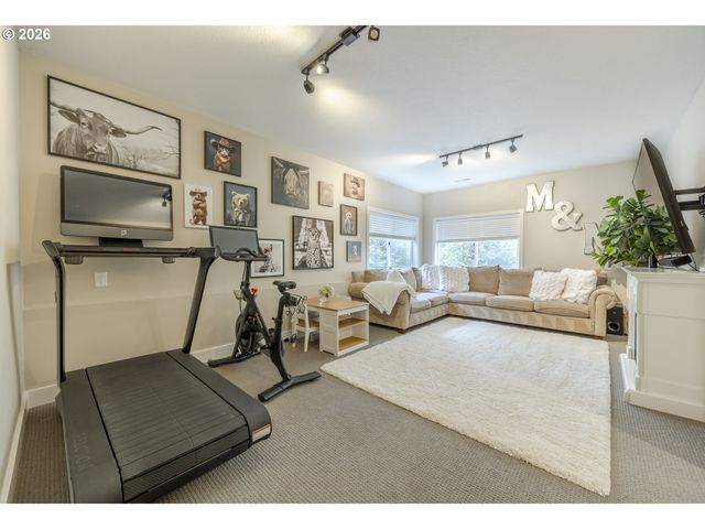 3071 SOLOMAN Loop, Eugene, OR 97405