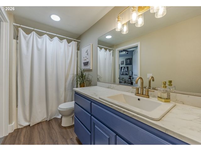 3071 SOLOMAN Loop, Eugene, OR 97405