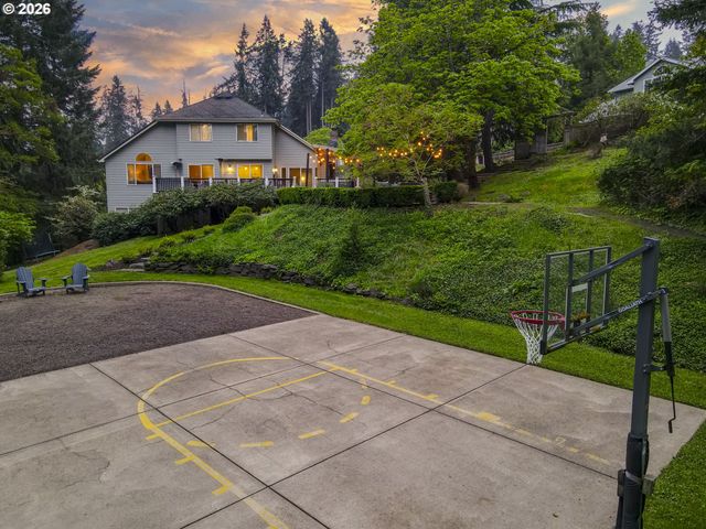 3071 SOLOMAN Loop, Eugene, OR 97405