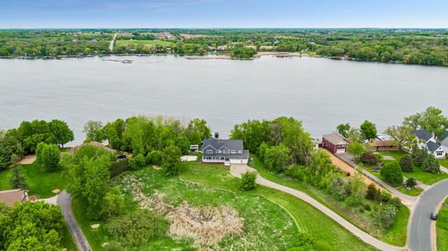 4704 S Lake Sarah Drive, Independence, MN 55359