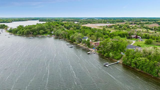4704 S Lake Sarah Drive, Independence, MN 55359