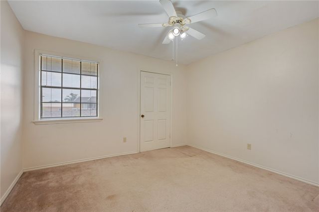 2400 Longmire 105, College Station, TX 77845