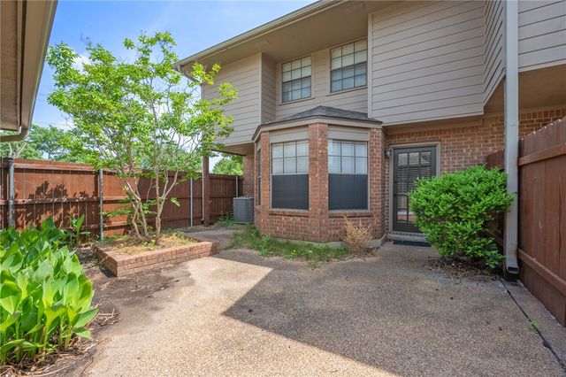 2400 Longmire 105, College Station, TX 77845