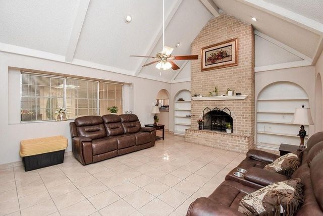 5627 Spindle Drive, Houston, TX 77086