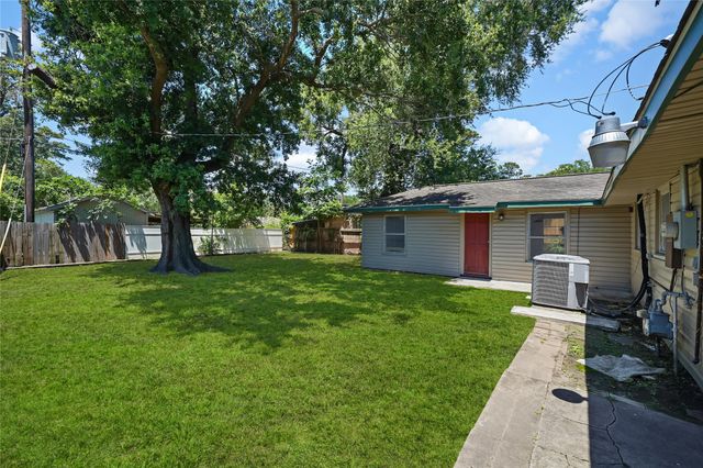 8527 Brower Street, Houston, TX 77017