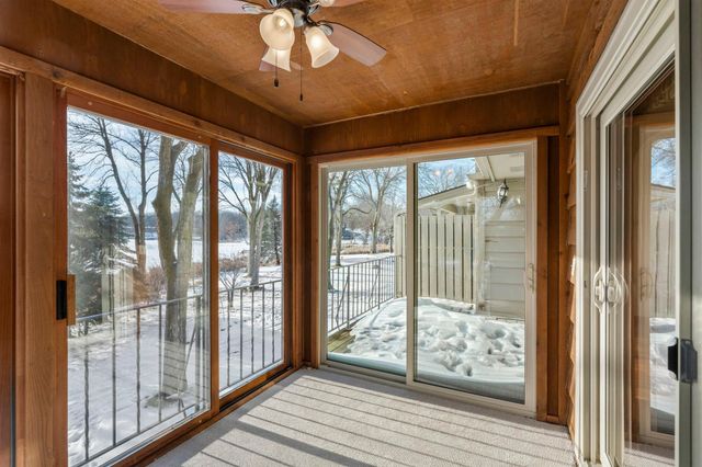 1275 Black Oaks Court N, Plymouth, MN 55447