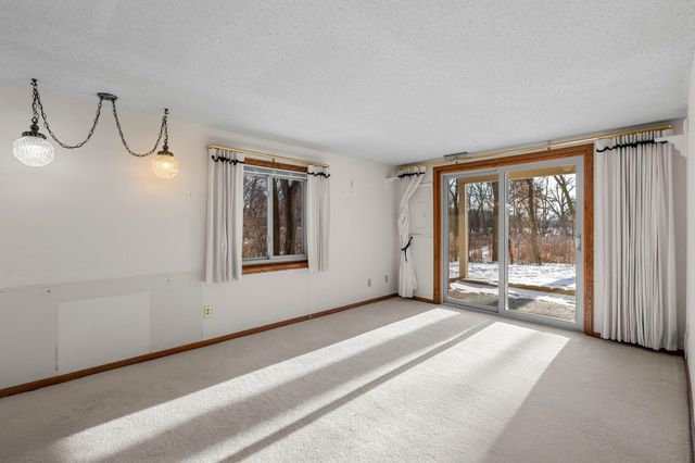 1275 Black Oaks Court N, Plymouth, MN 55447