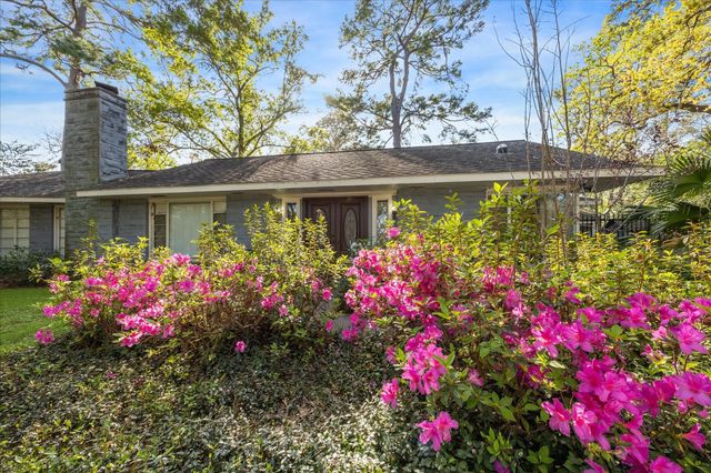 48 Rollingwood Drive, Houston, TX 77080