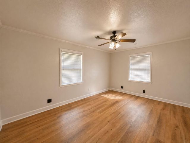 6859 Roxbury Road, Houston, TX 77087