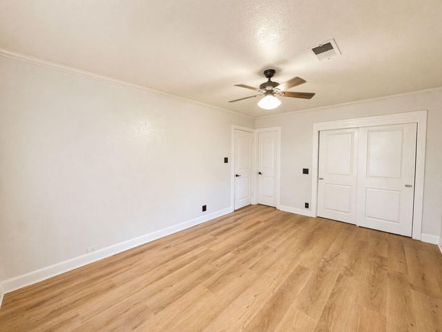 6859 Roxbury Road, Houston, TX 77087